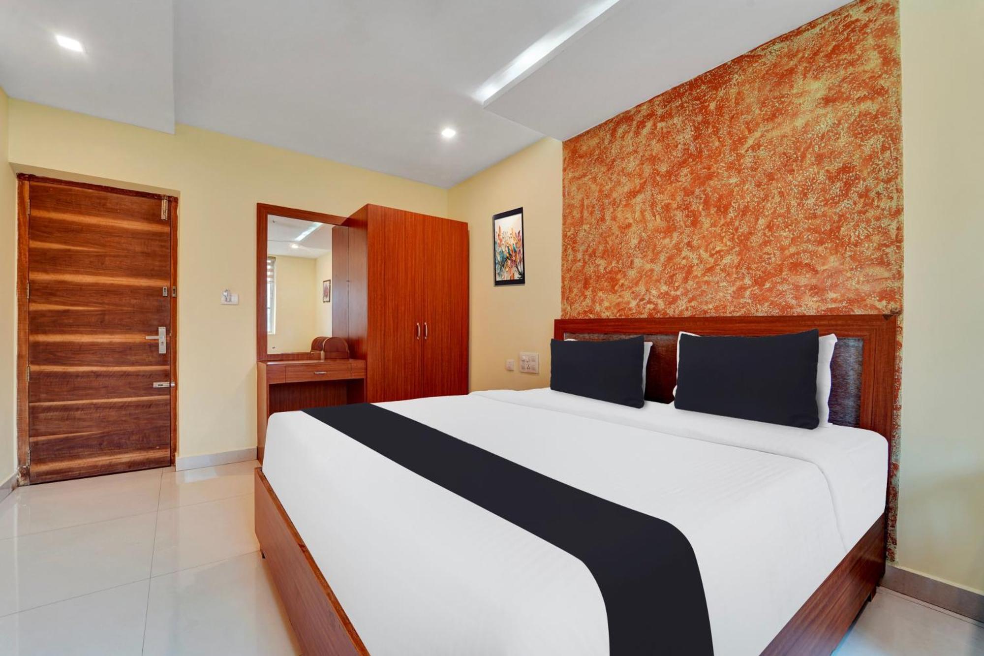 מלון Kochi Super Townhouse Ernakulam North מראה חיצוני תמונה