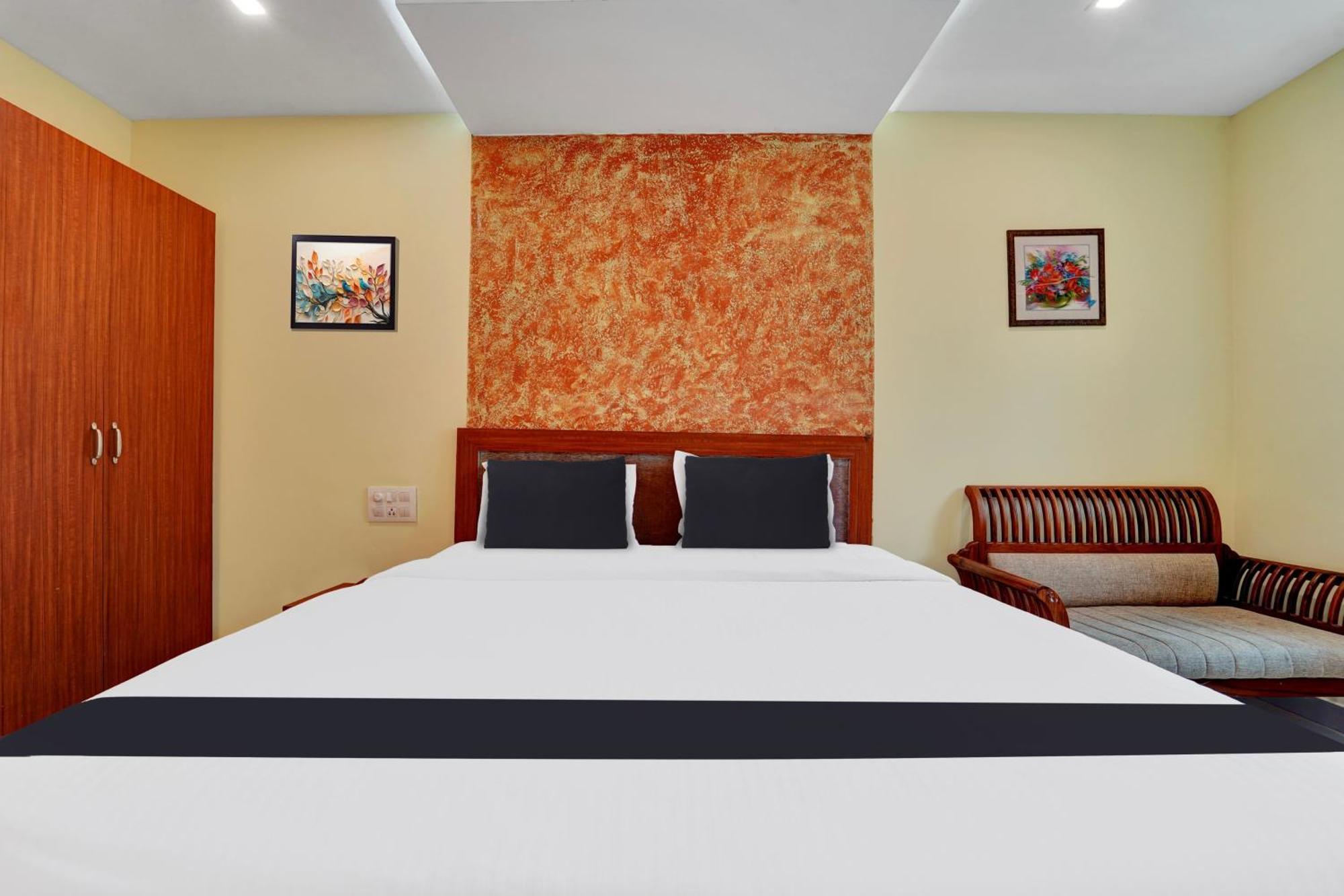 מלון Kochi Super Townhouse Ernakulam North מראה חיצוני תמונה
