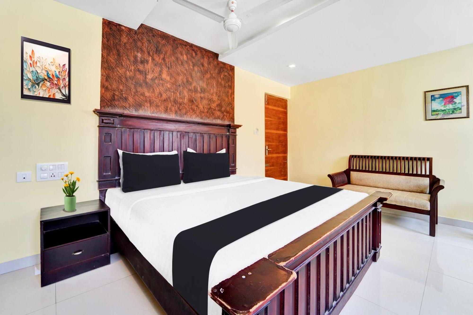 מלון Kochi Super Townhouse Ernakulam North מראה חיצוני תמונה