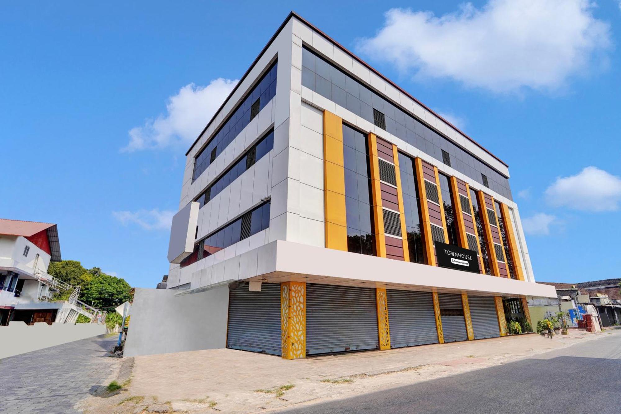 מלון Kochi Super Townhouse Ernakulam North מראה חיצוני תמונה
